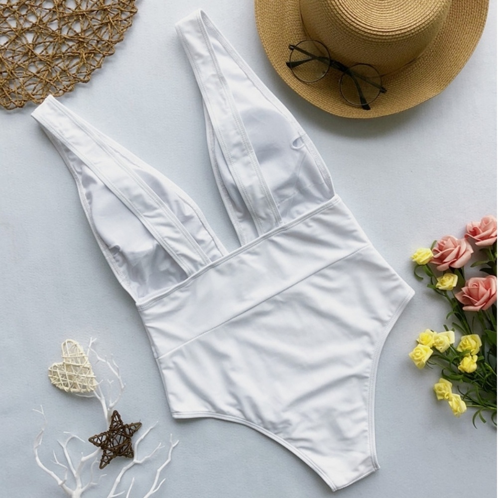 Restock!! DEEP V NECK LOW BACK ONE PIECE SWIMSUIT - Picture 6 of 6